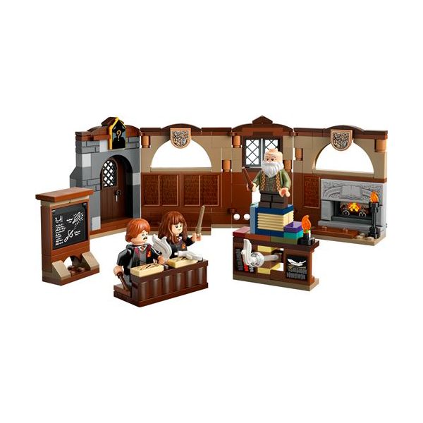 5702017812809-le-chateau-de-poudlard--le-cours-de-sortileges---lego