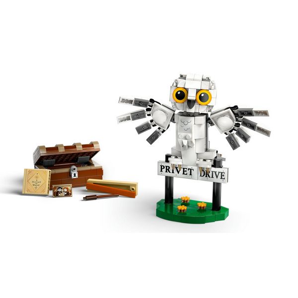 5702017583082-hedwige-au-4-privet-drive---lego